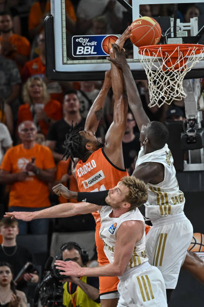 标赛上表现 标赛上表现