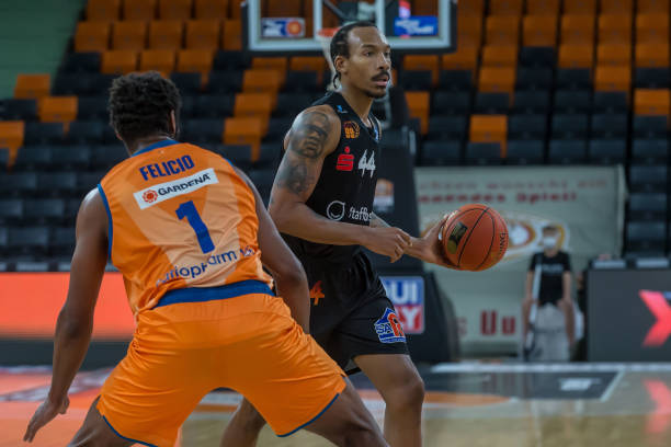 防线带来了 防线带来了